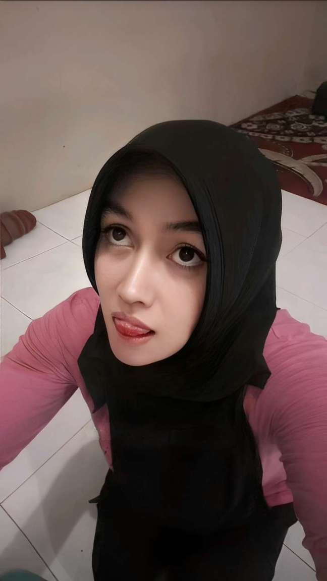 10 Viral Indonesia Video Wiwik Lagi Viral 2025 Anjay Hijab Kebaya coklat